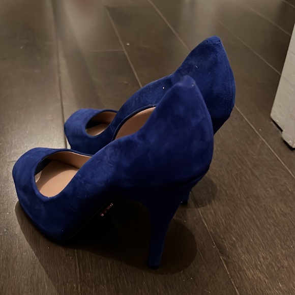Brand new - never worn! Rachel Roy electric blue suede peep toe heel- size 8 - Picture 4 of 9